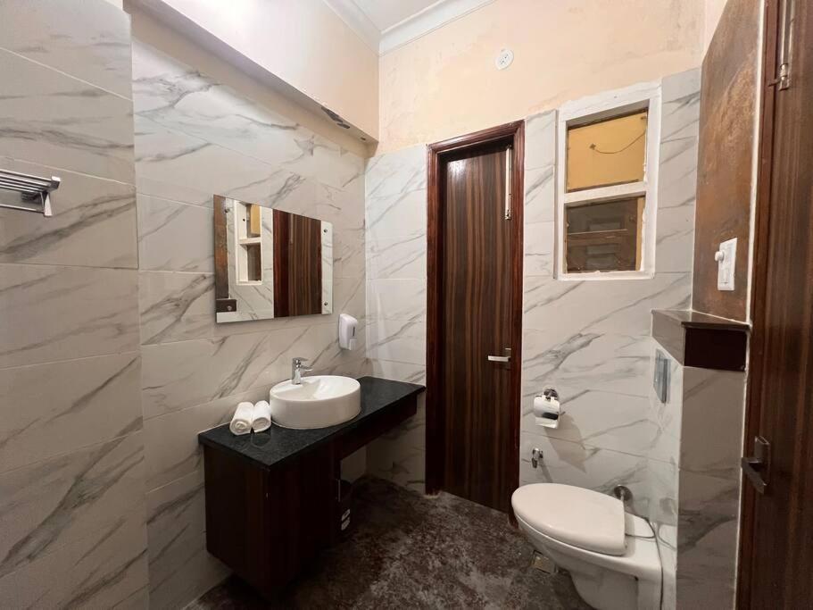 5Bhk Home Away From Home At Ranjit Avenue Amritsar Exterior photo