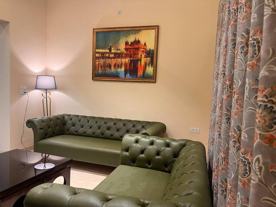 5Bhk Home Away From Home At Ranjit Avenue Amritsar Exterior photo