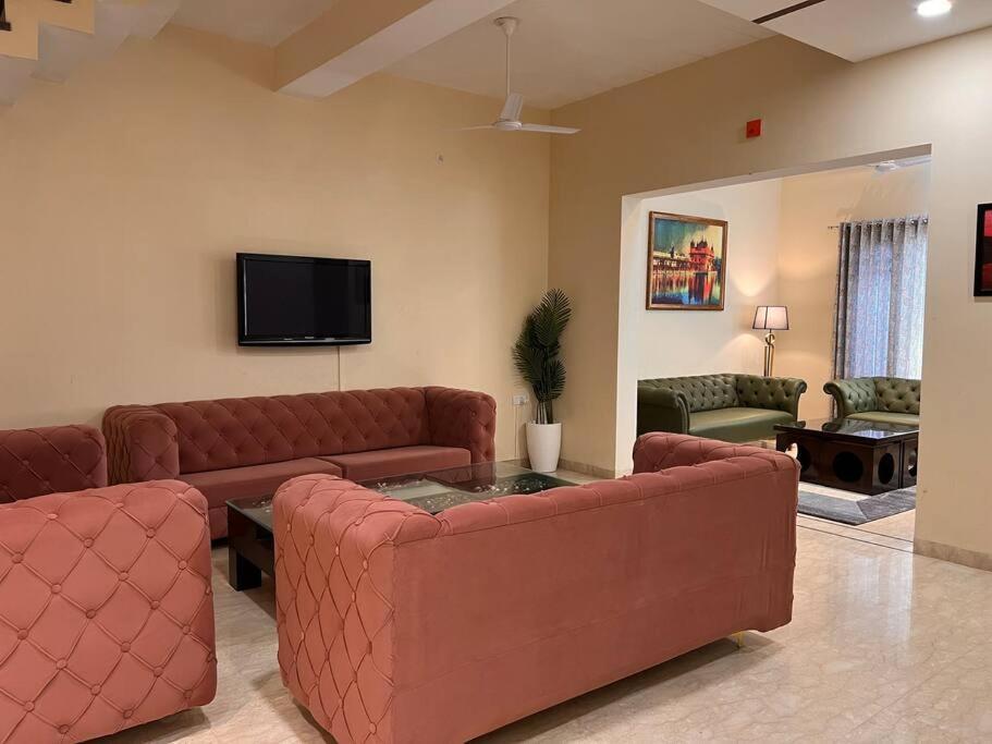 5Bhk Home Away From Home At Ranjit Avenue Amritsar Exterior photo